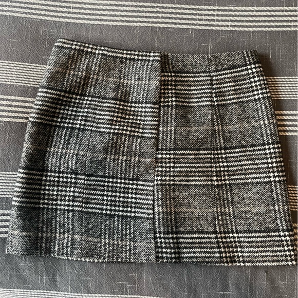 Forever 21 skirt lightly worn - Picture 1 of 4